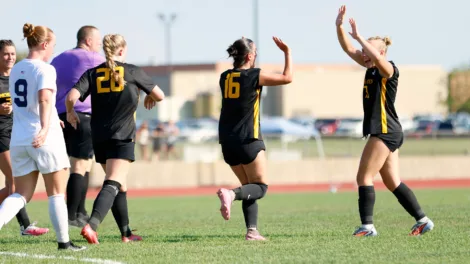 Dollison scores for Huskies against Northwood